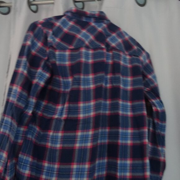 girls abercrombie button-up flanel shirt size XL - Picture 3 of 4